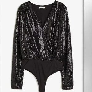 H&M | NWOT Black V-neck Bodysuit